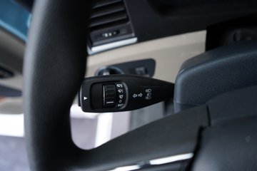 �������ó� ����Q500 14.8L LNG 560���� 6X4 ��ʿ��16�� AMT�Զ��� ǣ����ͼƬ