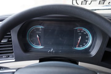 �������ó� ����Q500 14.8L LNG 560���� 6X4 ��ʿ��16�� AMT�Զ��� ǣ����ͼƬ