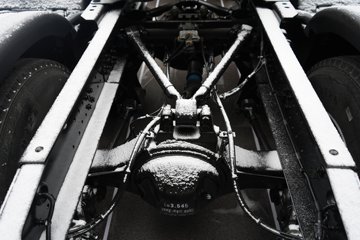 �������ó� ����Q500 14.8L LNG 560���� 6X4 ��ʿ��16�� AMT�Զ��� ǣ����ͼƬ