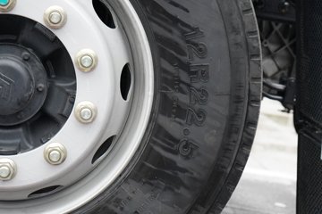 �������ó� ����Q500 14.8L LNG 560���� 6X4 ��ʿ��16�� AMT�Զ��� ǣ����ͼƬ