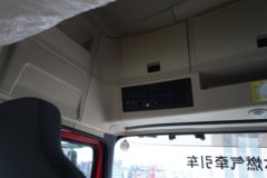 陕汽商用车 德御Q500 14.8L LNG 560马力 6X4 法士特12档 红色 牵引车 陕汽商用车 德御Q500 14.8L LNG 560马力 6X4 法士特12档 红色 牵引车