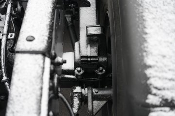 �������ó� ����Q500 14.8L LNG 560���� 6X4 ��ʿ��12�� ��ɫ ǣ����ͼƬ