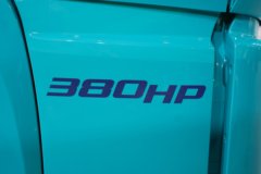 青岛解放 鹰腾 380马力 4X2 柴油 AMT自动档 6.8米冷藏车