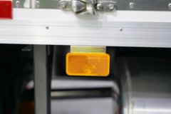 青岛解放 鹰腾 380马力 4X2 柴油 AMT自动档 6.8米冷藏车