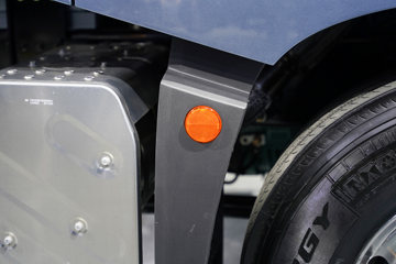 ���ӥ�� ����� 15.6L LNG 660���� 6X4 һ�����12�� AMT�Զ��� ǣ����ͼƬ