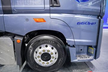 ���ӥ�� ����� 15.6L LNG 660���� 6X4 һ�����12�� AMT�Զ��� ǣ����ͼƬ