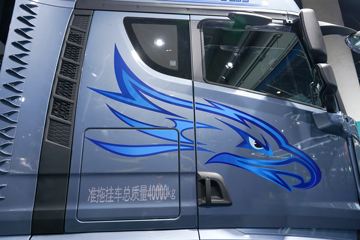 ���ӥ�� ����� 15.6L LNG 660���� 6X4 һ�����12�� AMT�Զ��� ǣ����ͼƬ