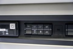 解放鹰航 智尊版 15.6L LNG 660马力 6X4 一汽解放12档 AMT自动档 牵引车 解放鹰航 智尊版 15.6L LNG 660马力 6X4 一汽解放12档 AMT自动档 牵引车