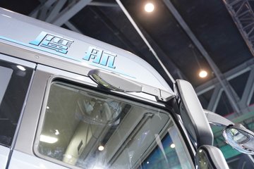 �ൺ��� ӥ�� ����� 15L LNG 600���� 8X4 һ�����12�� AMT�Զ��� 9.5�ײ�դʽ�ػ���ͼƬ