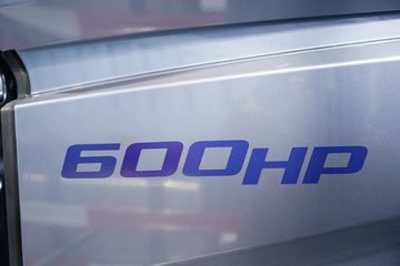 �ൺ��� ӥ�� ����� 15L LNG 600���� 8X4 һ�����12�� AMT�Զ��� 9.5�ײ�դʽ�ػ���ͼƬ