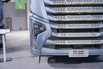 �ൺ��� ӥ�� ����� 15L LNG 600���� 8X4 һ�����12�� AMT�Զ��� 9.5�ײ�դʽ�ػ���ͼƬ