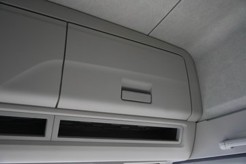 �ൺ��� ӥ�� ����� 15L LNG 600���� 8X4 һ�����12�� AMT�Զ��� 9.5�ײ�դʽ�ػ���ͼƬ