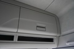 青岛解放 鹰航 智尊版 15L LNG 600马力 8X4 一汽解放12档 AMT自动档 9.5米仓栅式载货车 青岛解放 鹰航 智尊版 15L LNG 600马力 8X4 一汽解放12档 AMT自动档 9.5米仓栅式载货车