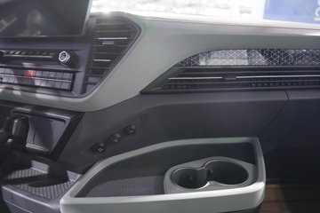 �ൺ��� ӥ�� ����� 15L LNG 600���� 8X4 һ�����12�� AMT�Զ��� 9.5�ײ�դʽ�ػ���ͼƬ