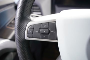 �ൺ��� ӥ�� ����� 15L LNG 600���� 8X4 һ�����12�� AMT�Զ��� 9.5�ײ�դʽ�ػ���ͼƬ