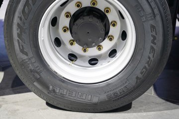 �ൺ��� ӥ�� ����� 15L LNG 600���� 8X4 һ�����12�� AMT�Զ��� 9.5�ײ�դʽ�ػ���ͼƬ