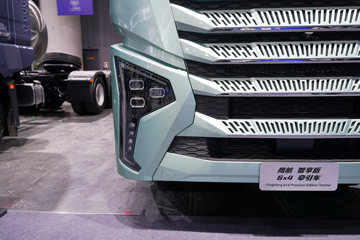 ���ӥ�� ������ 15L LNG 600���� 6X4 һ�����12�� AMT�Զ��� ǣ����ͼƬ