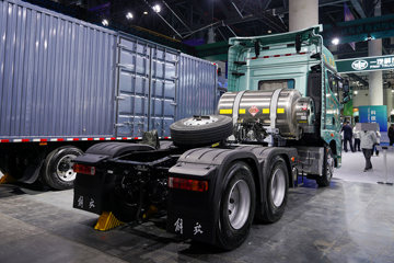 ���ӥ�� ������ 15L LNG 600���� 6X4 һ�����12�� AMT�Զ��� ǣ����ͼƬ