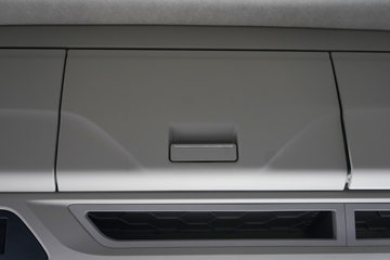 ���ӥ�� ������ 15L LNG 600���� 6X4 һ�����12�� AMT�Զ��� ǣ����ͼƬ