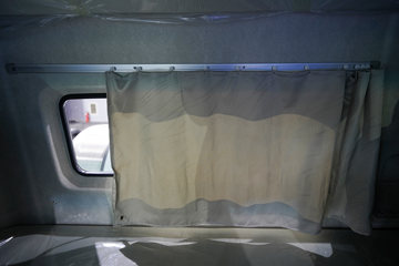 ���ӥ�� ������ 15L LNG 600���� 6X4 һ�����12�� AMT�Զ��� ǣ����ͼƬ