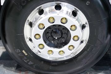 ���ӥ�� ������ 15L LNG 600���� 6X4 һ�����12�� AMT�Զ��� ǣ����ͼƬ