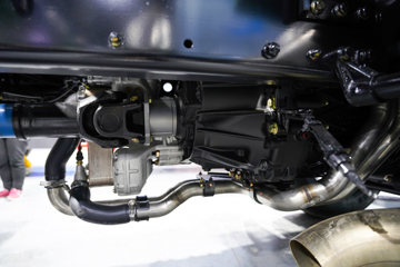 ���ӥ�� ������ 15L LNG 600���� 6X4 һ�����12�� AMT�Զ��� ǣ����ͼƬ