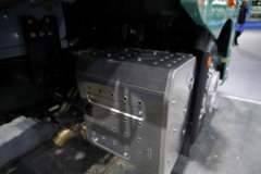 解放鹰航 智享版 15L LNG 600马力 6X4 一汽解放12档 AMT自动档 牵引车