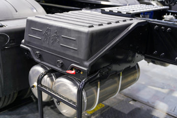 ���ӥ�� ������ 15L LNG 600���� 6X4 һ�����12�� AMT�Զ��� ǣ����ͼƬ