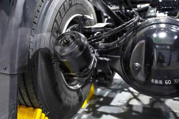 ���ӥ�� ������ 15L LNG 600���� 6X4 һ�����12�� AMT�Զ��� ǣ����ͼƬ