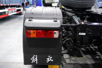 ���ӥ�� ������ 15L LNG 600���� 6X4 һ�����12�� AMT�Զ��� ǣ����ͼƬ