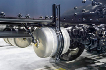 ���ӥ�� ������ 15L LNG 600���� 6X4 һ�����12�� AMT�Զ��� ǣ����ͼƬ