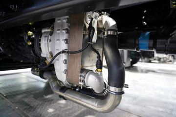 ���ӥ�� ������ 15L LNG 600���� 6X4 һ�����12�� AMT�Զ��� ǣ����ͼƬ