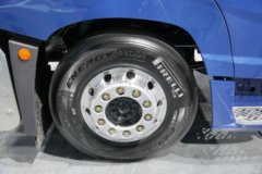 解放鹰航 智尊L版 15.6L LNG 660马力 6X4 一汽解放12档 AMT自动档 牵引车 解放鹰航 智尊L版 15.6L LNG 660马力 6X4 一汽解放12档 AMT自动档 牵引车