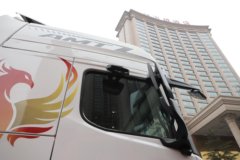 陕汽商用车延安S700 12.5L柴油 600马力 6X4 伊顿12档 AMT自动档 牵引车 陕汽商用车延安S700 12.5L柴油 600马力 6X4 伊顿12档 AMT自动档 牵引车