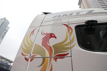 �������ó��Ӱ�S700 12.5L���� 600���� 6X4 ����12�� AMT�Զ��� ǣ����ͼƬ