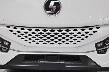 �������ó��Ӱ�S700 12.5L���� 600���� 6X4 ����12�� AMT�Զ��� ǣ����ͼƬ