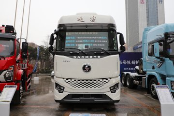 �������ó��Ӱ�S700 12.5L���� 600���� 6X4 ����12�� AMT�Զ��� ǣ����ͼƬ