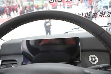 �������ó��Ӱ�S700 12.5L���� 600���� 6X4 ����12�� AMT�Զ��� ǣ����ͼƬ