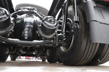 �������ó��Ӱ�S700 12.5L���� 600���� 6X4 ����12�� AMT�Զ��� ǣ����ͼƬ