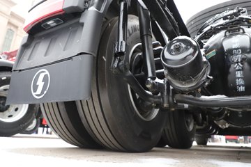 �������ó��Ӱ�S700 12.5L���� 600���� 6X4 ����12�� AMT�Զ��� ǣ����ͼƬ