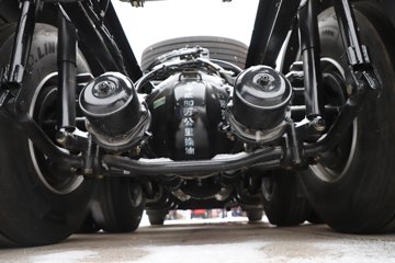 �������ó��Ӱ�S700 12.5L���� 600���� 6X4 ����12�� AMT�Զ��� ǣ����ͼƬ