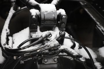 �������ó��Ӱ�S700 12.5L���� 600���� 6X4 ����12�� AMT�Զ��� ǣ����ͼƬ