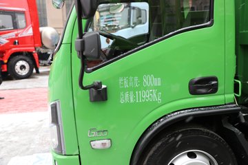 �������ó� ����G100 2.5L���� 155���� 4X2 ��ʿ��8�� 3.3�׵�����ж��ͼƬ