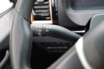 �������ó� ����G100 2.5L���� 155���� 4X2 ��ʿ��8�� 3.3�׵�����ж��ͼƬ