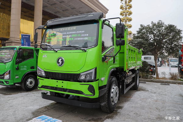 陕汽商用车 德龙G200 标载版 3L柴油 195马力 4X2 法士特8档 汉德车桥 4.2米排半自卸车