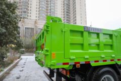 陕汽商用车德龙G200 标载版 3L柴油 195马力 4X2 法士特10档 4.2米排半自卸车