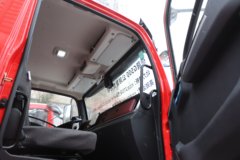 陕汽商用车 德龙G500 复合版 6.4L柴油 245马力 6X2R 法士特10档 4.5米排半自卸车