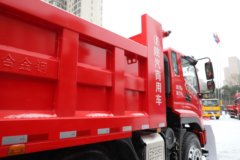 陕汽商用车 德龙G500 复合版 6.4L柴油 245马力 6X2R 法士特10档 4.5米排半自卸车