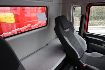 ��������Q300S ���ϰ� 8.9L���� 400���� 4X2 ��ʿ��12�� 5���Ű���ж��ͼƬ