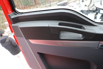 ��������Q300S ���ϰ� 8.9L���� 400���� 4X2 ��ʿ��12�� 5���Ű���ж��ͼƬ